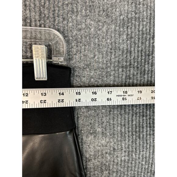 Assets By Spanx Womens Faux Leather Leggings Size Large Black Pull On Strech - Picture 5 of 8